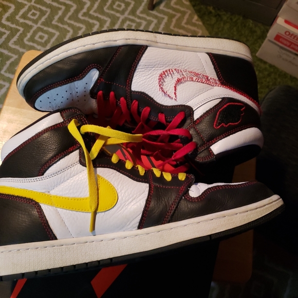 Jordan 1 OG retro Defiant - Picture 10 of 10